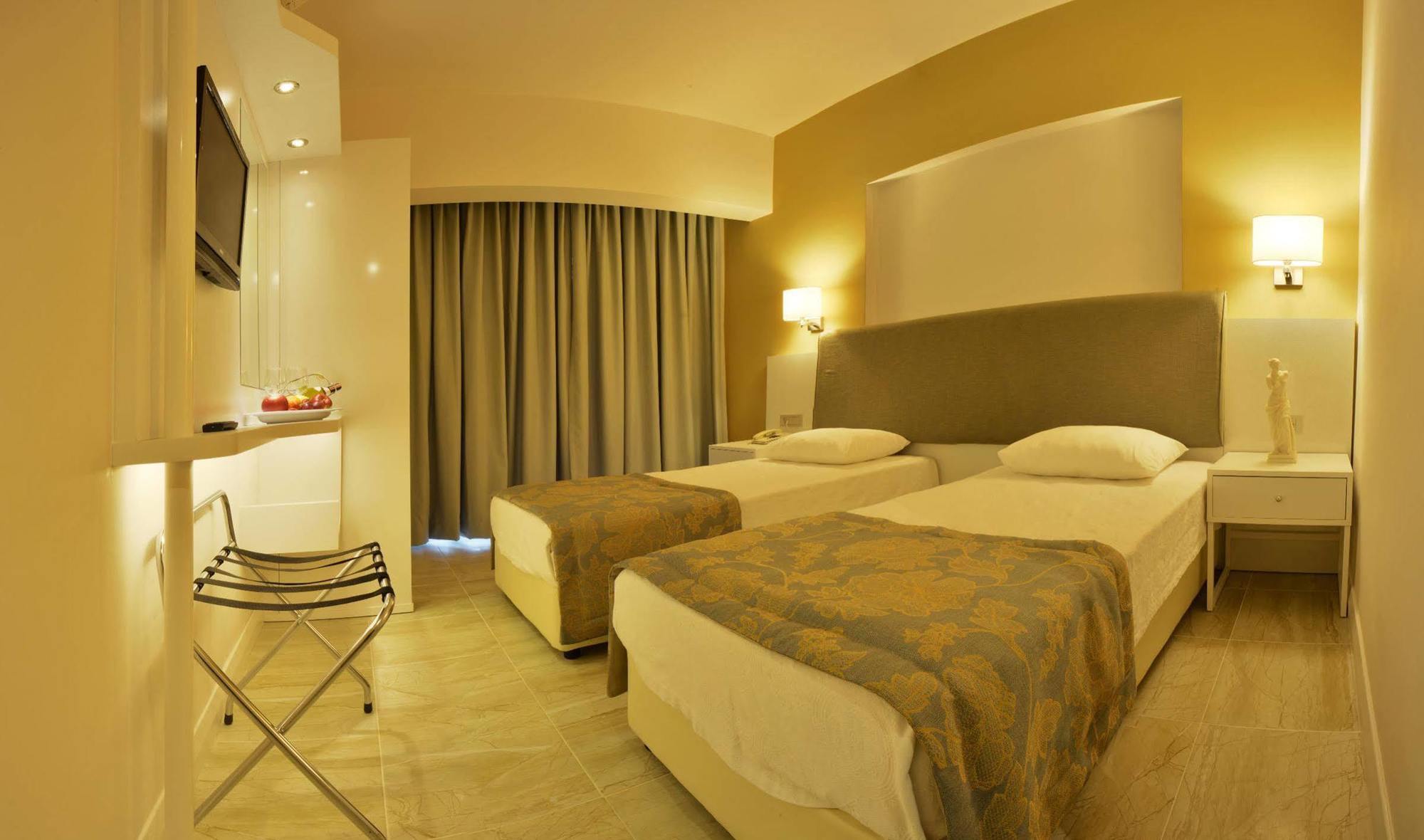 Maris Beach Hotel Μαρμαρίς Εξωτερικό φωτογραφία